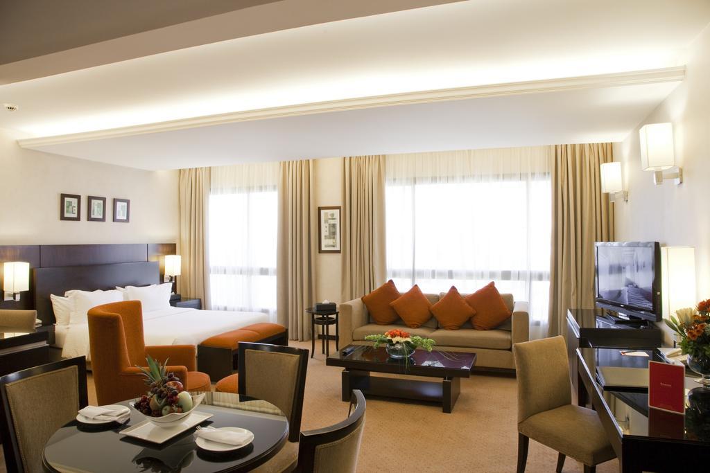 Ramada Plaza By Wyndham Beirut Raouche Hotel Phòng bức ảnh