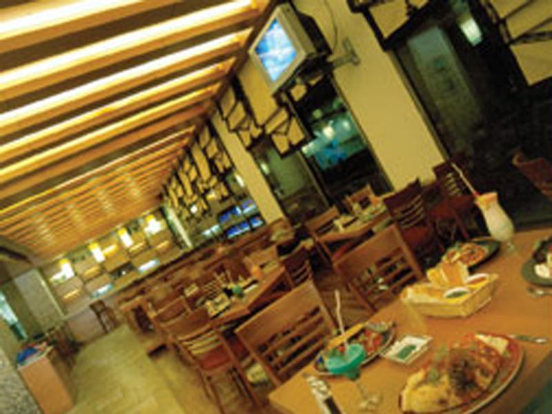 Ramada Plaza By Wyndham Beirut Raouche Hotel Ngoại thất bức ảnh
