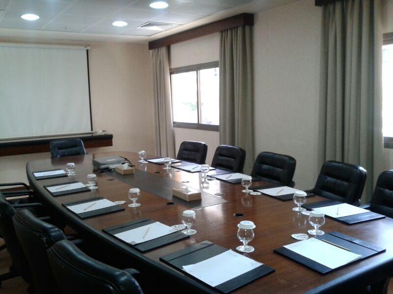 Ramada Plaza By Wyndham Beirut Raouche Hotel Ngoại thất bức ảnh