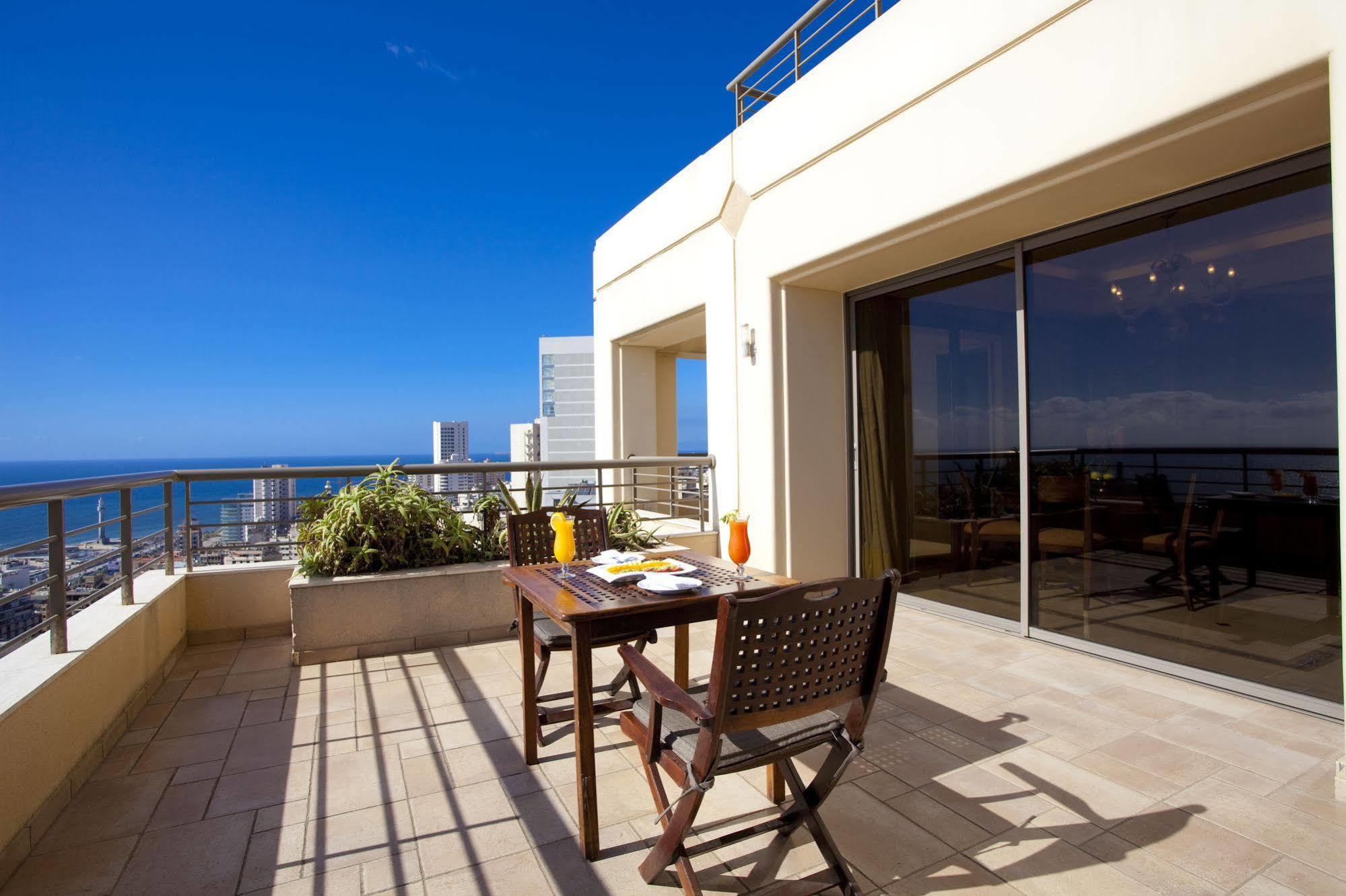 Ramada Plaza By Wyndham Beirut Raouche Hotel Ngoại thất bức ảnh
