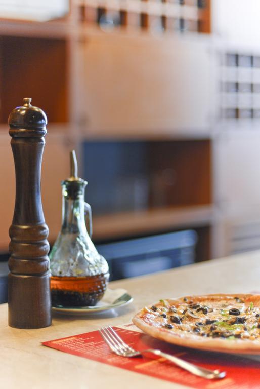 Ramada Plaza By Wyndham Beirut Raouche Hotel Ngoại thất bức ảnh